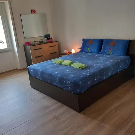 Luxury Garden Flat Carbonia