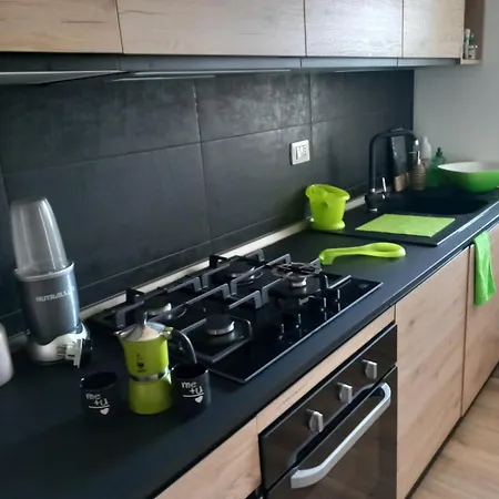 דירה Luxury Garden Flat קרבוניה